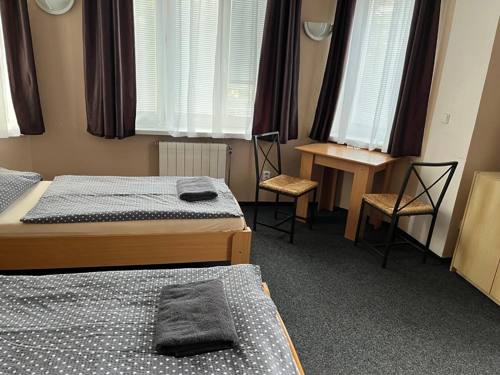 杏树酒店 特普利采 外观 照片
