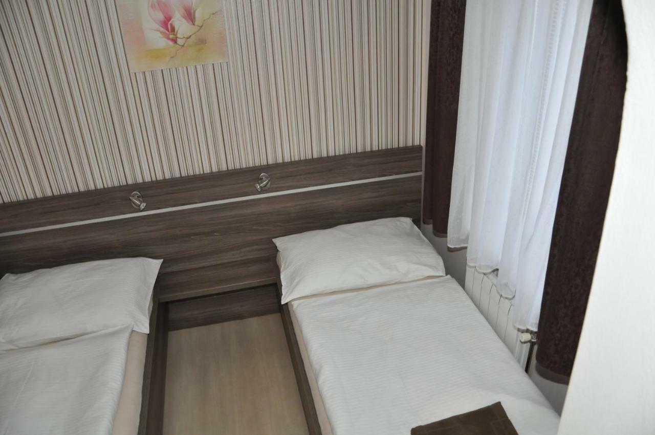 杏树酒店 特普利采 外观 照片